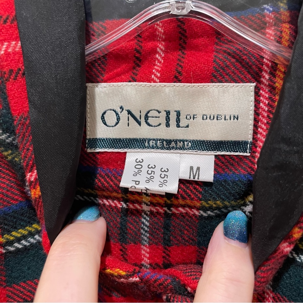 O’Neil of Dublin Hooded Celtic Cape Red Plaid Girls Size Medium - Picture 5 of 6
